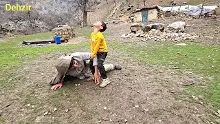 Mr.Qurban's trip togofishing,catching a big fish,playingwith thekids,hey,the fisherman is goingcrazy