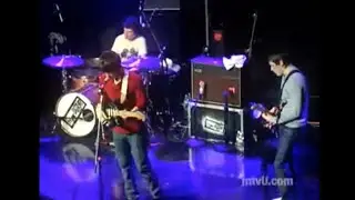 Arctic Monkeys | House Band mtvU - Mardy Bum / I Bet You Look Good on the Dancefloor (2006)
