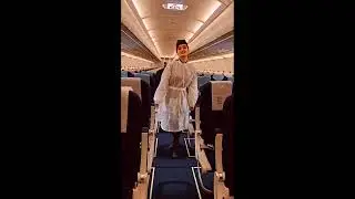 IndiGo air hostess doing dance&nbsp;| dancing video of air hostess | viral video | trending video