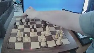 Mephisto Genius London 68030 vs Saitek RISC 2500 (Mephisto Phoenix)