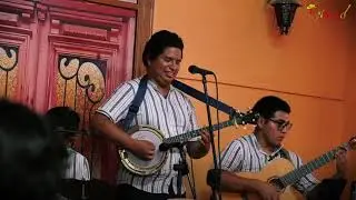 Caballito de totora - Nicolás Seclén Sampén