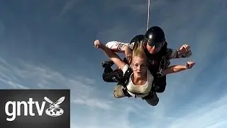 Тандемный прыжок с парашютом над островом Пальма в Дубае