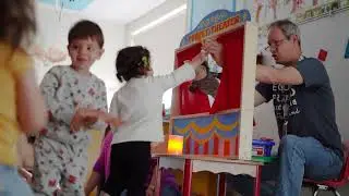 The Magic of Bilingual Learning: St&eacute;phane&rsquo;s French Preschool Puppet Shows
