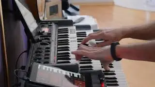 Стиль One-man-band на самодельном синтезаторе