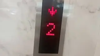 Pillar Traction elevator at Batam city hotel Batam center 