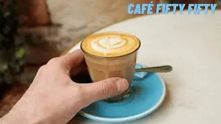 🧐 ¿ES UN CORTADO? ¿UN FLAT WHITE? ¡NO! ES UN FIFTY FIFTY ☕