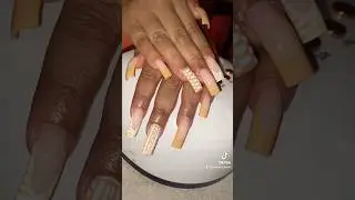 #nails #nailart #naildesign #acrylicnails #foryou #foryoupage #fyp #nailaddict #nailsofyoutube