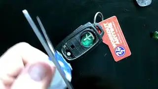 How to change the battery in the key fob for a Volvo XC90