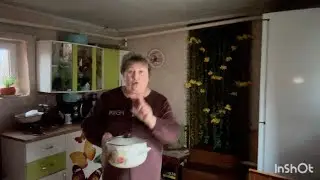 А мы без света! Готовлю рыбный суп  из консервы Мясо,редис ,колбаса и молочная манка!А домашняя еда!