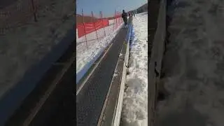 Ski resorts can transport sleds and goods, and plane conveyors can be customized for length, width