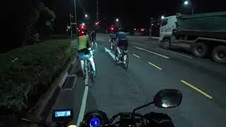 Cyclists block filter lane 