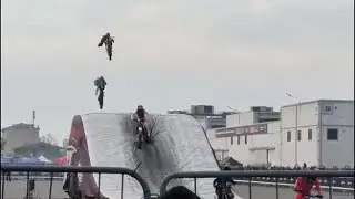 Le incredibili acrobazie sulle due ruote a Motor Bike Expo