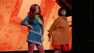 MYSTERY TEAM - Scooby Doo Mystery Inc cosplay defile performance - Daphne Blake, Velma Dinkley