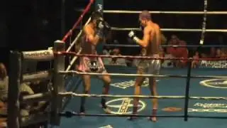 Justin Greskiewicz vs. Mark DeLuca, Muay Thai