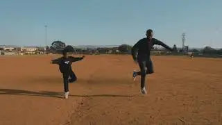 KILLER KAU & RETHA (TOM AND JERRY) EWALLET DANCE COVER
