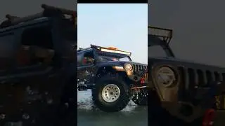 1/10 Scale | Axial Jeep Gladiator RC Rock Crawler - Conquering Challenging Terrain!
