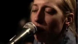 Heartless Bastards - Simple Feeling - HearYa Live Session