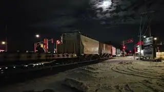 CSS 2003 Leads CSX Z502 At Gary Indiana And Meets I104