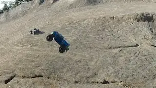 Retour &agrave; la carri&egrave;re ep 3 😁 E maxx alu 🆚️ Big rock ✌️#rc #rccar #truck #rcbashing #traxxas #arrma 😉