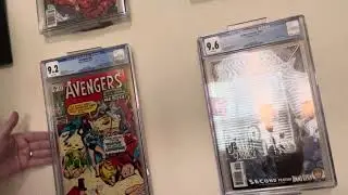 CollectorMount Comic Mount 5 Pack, Comic Book Shelf Stand or Wall Mount Display, Invisible and Adjus