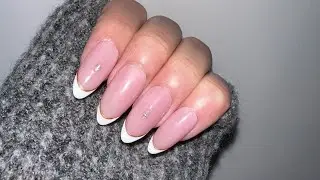 Neutral simple nails