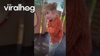Adorable Reaction to Terrifying Ant || ViralHog