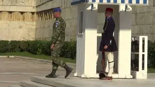 Evzones Greek Presidential Guard  &Tau;omb of Unknown Soldier  Monument in Athens   15 - 11 - 2025