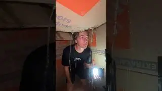 Ночь в картонной коробке во время УРАГАНА 😳