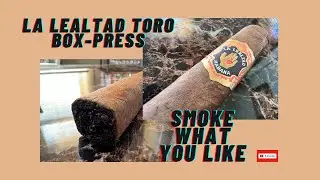 La Lealtad Toro Box Press Cigar