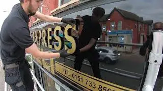 Cafe Express Signage
