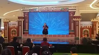 Acara live music menyanyi karaoke Mandarin competition di center atrium gaia bumi raya city mall 