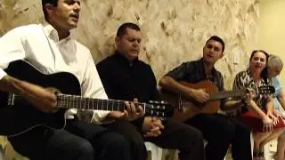 Hino cantado avulso CCB - Fecha seus olhos agora