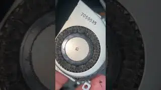 Cleaning the PlayStation 2 Slim Fan