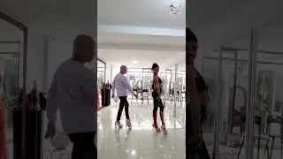 Супермодель-крёстный отец, тренировка осанки сидя, стоя и при ходьбе для красивых женщин. #шоу