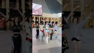 Let that drum go rum pu pu pum #MEOVV #미야오 #HANDSUPchallenge #HANDSUP #MEOVV_HANDSUP #Shorts