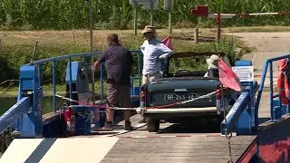 Charente-Maritime : embarquez sur le dernier bac à chaîne de France à Dompierre-sur-Charente