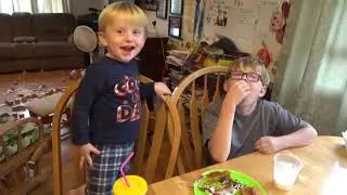 Chicken Nugget Thief!🍗🍗🍗🍗