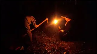 游侠松 | 两小伙半夜上山只为寻找山林野味 | two guys climbed the mountain at midnight  to find a precious ingredients
