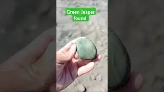Green Jasper found 💎✨#shortsfeed #shortfeeds #jade #jadeite #rock #gemstone #jasper #diamond