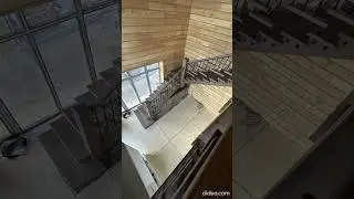Брутальная лестница из дуба с мужским характером