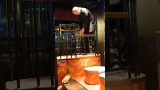 This Shot Made Scooby Doo Bark Twice 😳 #minigolf #minigolfing #holeinone #golf