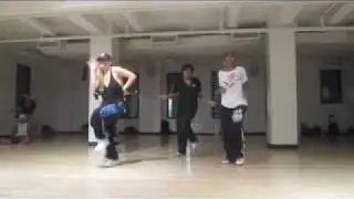 Luam and Laure from France teach collabo dancehall class