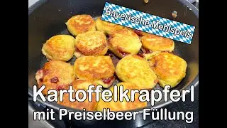 Bayerische Mehlspeis: Kartoffelkrapferl mit Preiselbeerf&uuml;llung