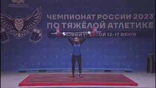 Зарина Гусалова устанавливает рекорд России по тяжелой атлетике