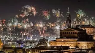 SILVESTER 0 UHR MIT BLICK ÜBER DRESDEN 