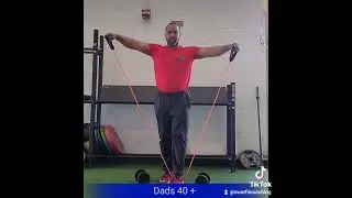 Dad 40 + Quick Shoulder Superset.
