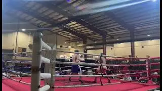 Travion Perez vs Chris Scarbrough || round 3 || fighting at Mississippi Philadelphia ￼