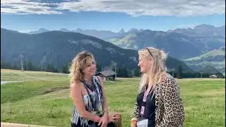 Signe møder Elisabeth de Tigny-Mourot  i Schweiz