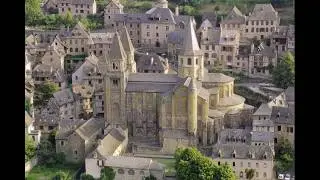 Conques, Francia: Un Pueblo Medieval y su Abadía Milenaria.