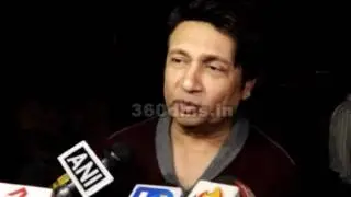 Shekhar Suman Reaction On Om Puri Sudden Death At Om Puri Last Rites
